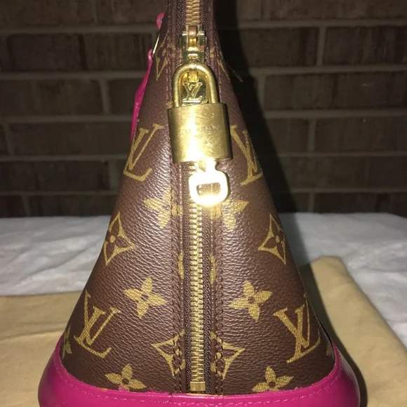 Louis Vuitton Brown and Pink Shoulder Bag, Make Offer - Picture 7 of 8